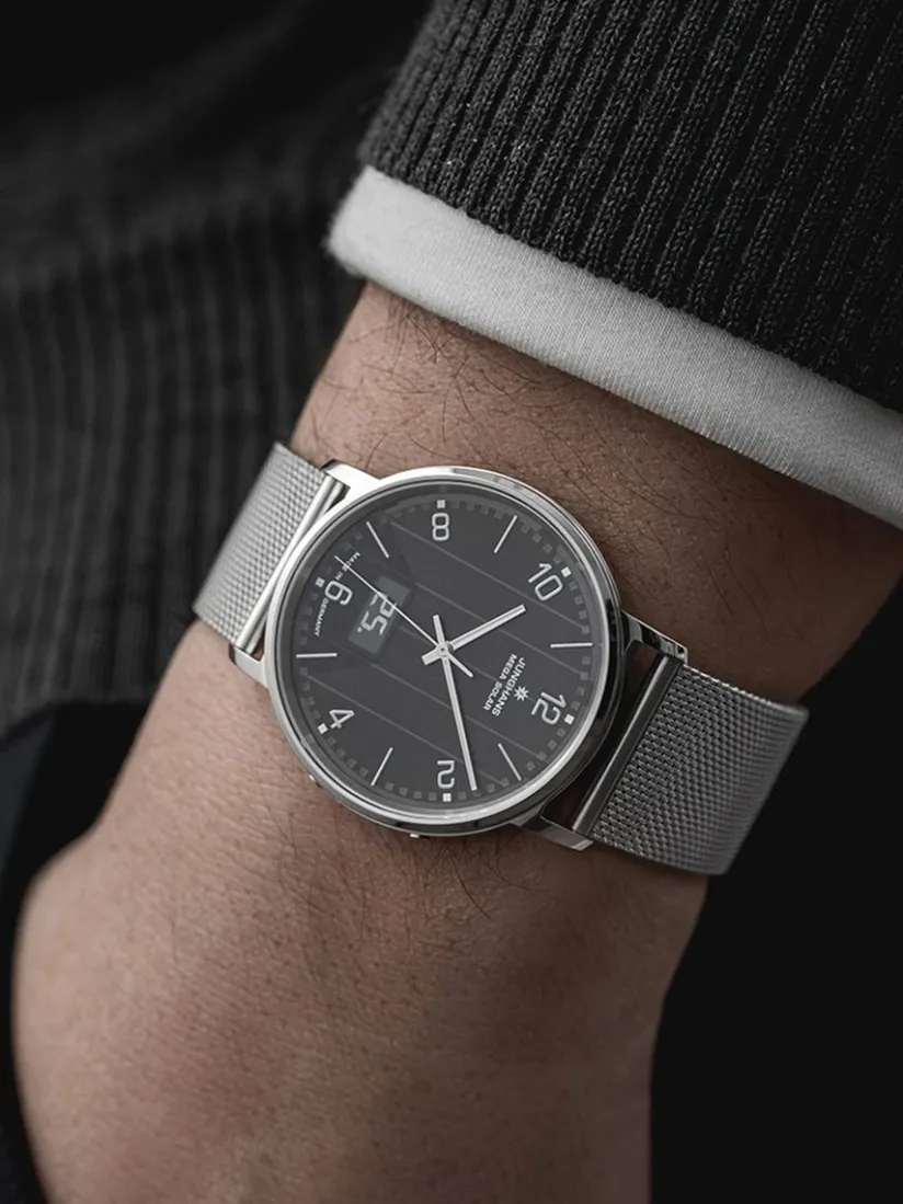 Online Junghans Milano Mega Solar